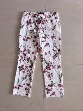 Jasmine & Juliana Women’s Floral Capris - White with Pink Floral Print